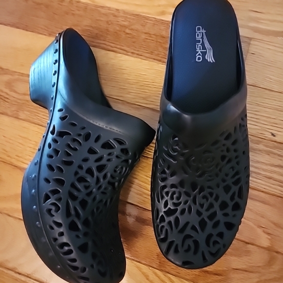 Dansko Pippa Clogs - Picture 4 of 8